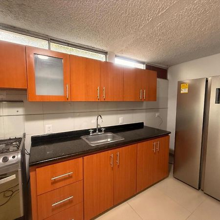 Hermosa Habitacion A Una Cuadra Del Ventura Plaza 3 Cucuta Bagian luar foto