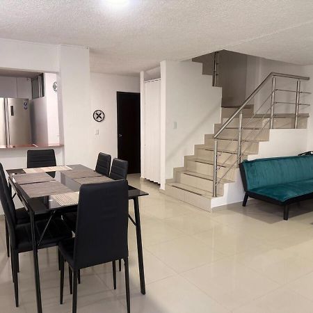 Hermosa Habitacion A Una Cuadra Del Ventura Plaza 3 Cucuta Bagian luar foto