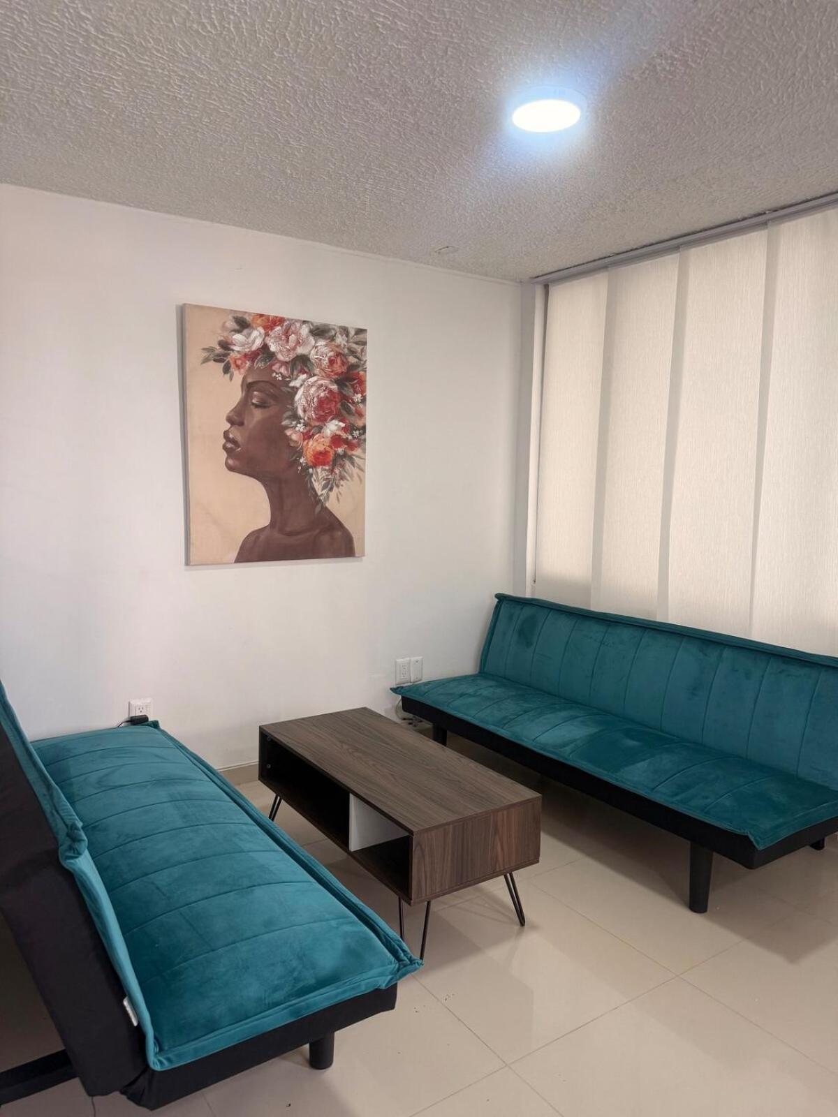 Hermosa Habitacion A Una Cuadra Del Ventura Plaza 3 Cucuta Bagian luar foto